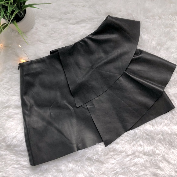 Zara Faux Leather Mini Skirt - Picture 5 of 7